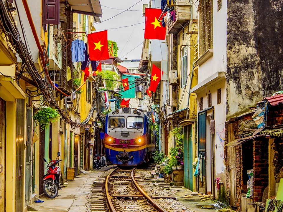 Ride Through the Heart of Hanoi’s Historic Streets